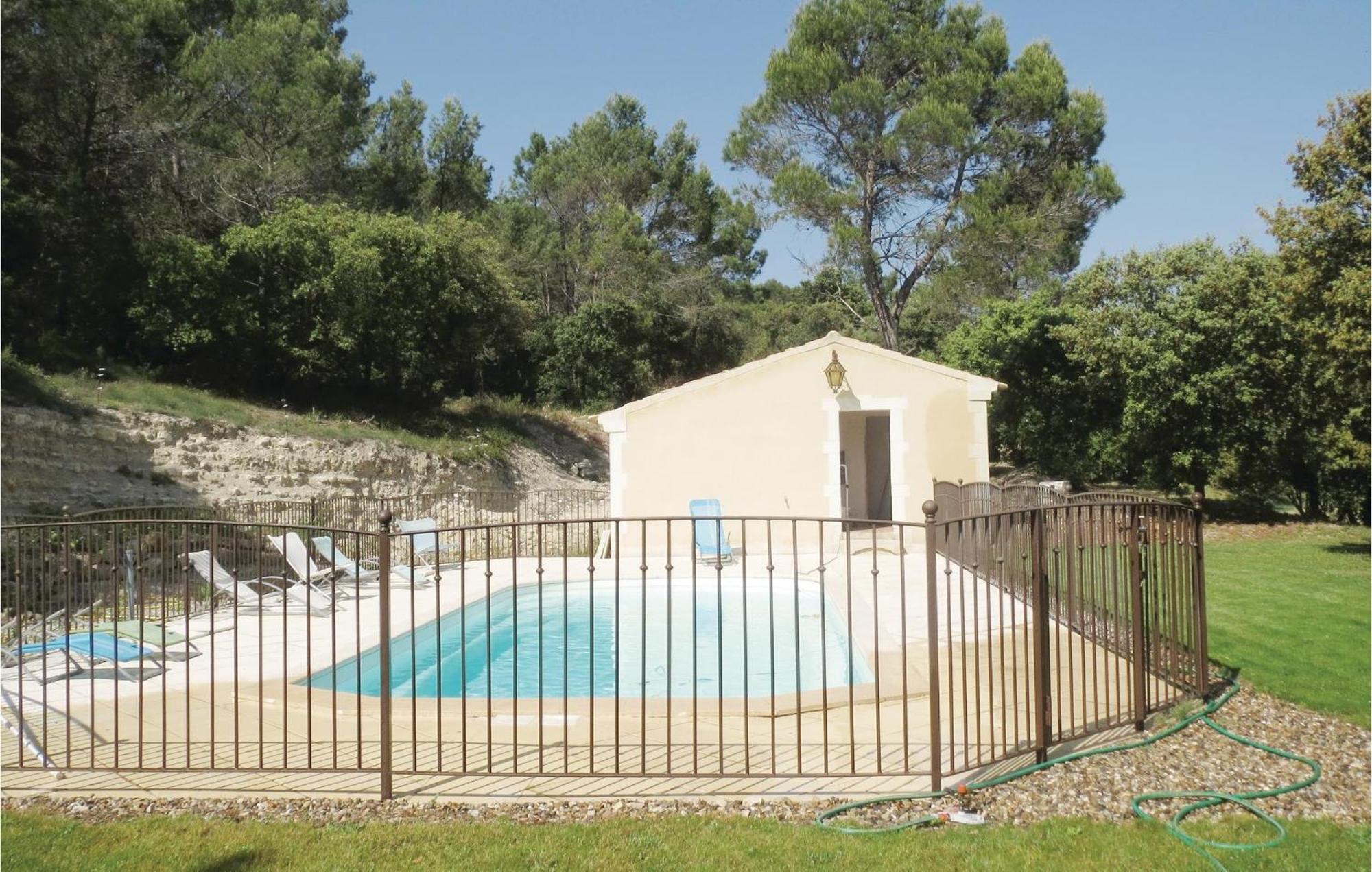 Awesome Home In Bollene With Wifi Luaran gambar